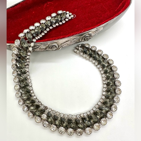 STUNNER! Vintage Crystal Rhinestone Collar Choker Necklace - Picture 17 of 17